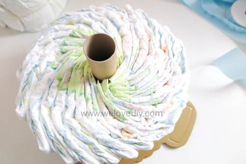 DIY Diaper Cake 手作尿布蛋糕彌月禮 探新生兒孕婦禮物 (11)