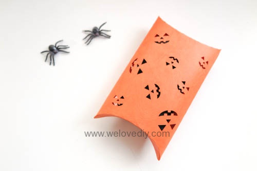 iCRAFT Halloween cutout pumpkin face pillowbox 手作拼貼切割機萬聖節禮物包裝