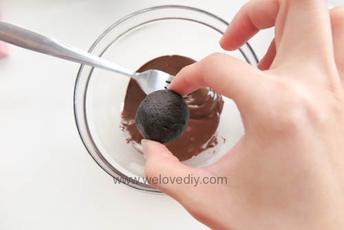 DIY OREO Truffles 情人節甜點三個材料做奧利奧餅乾松露巧克力 (14)