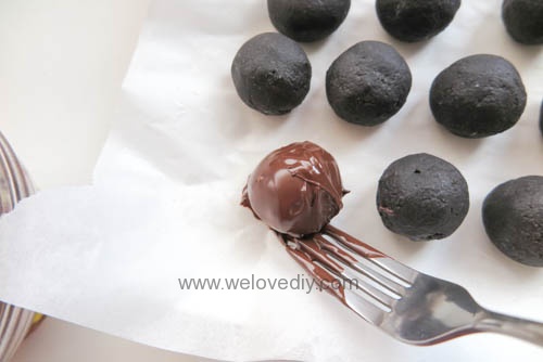 DIY OREO Truffles 情人節甜點三個材料做奧利奧餅乾松露巧克力 (15)